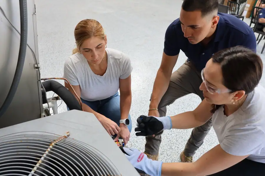 A hands-on condenser training session